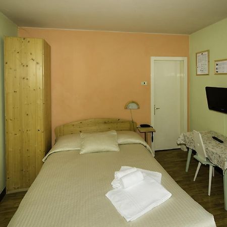 Hotel Kuhn Terlano Esterno foto