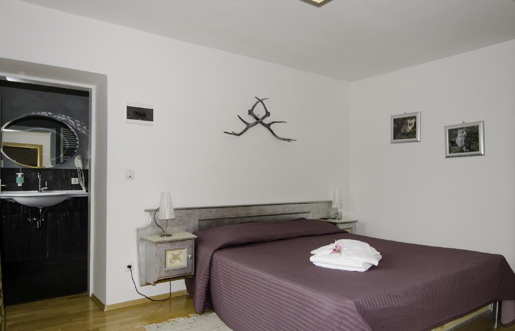 Hotel Kuhn Terlano Esterno foto