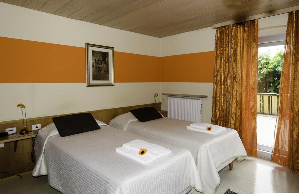 Hotel Kuhn Terlano Esterno foto