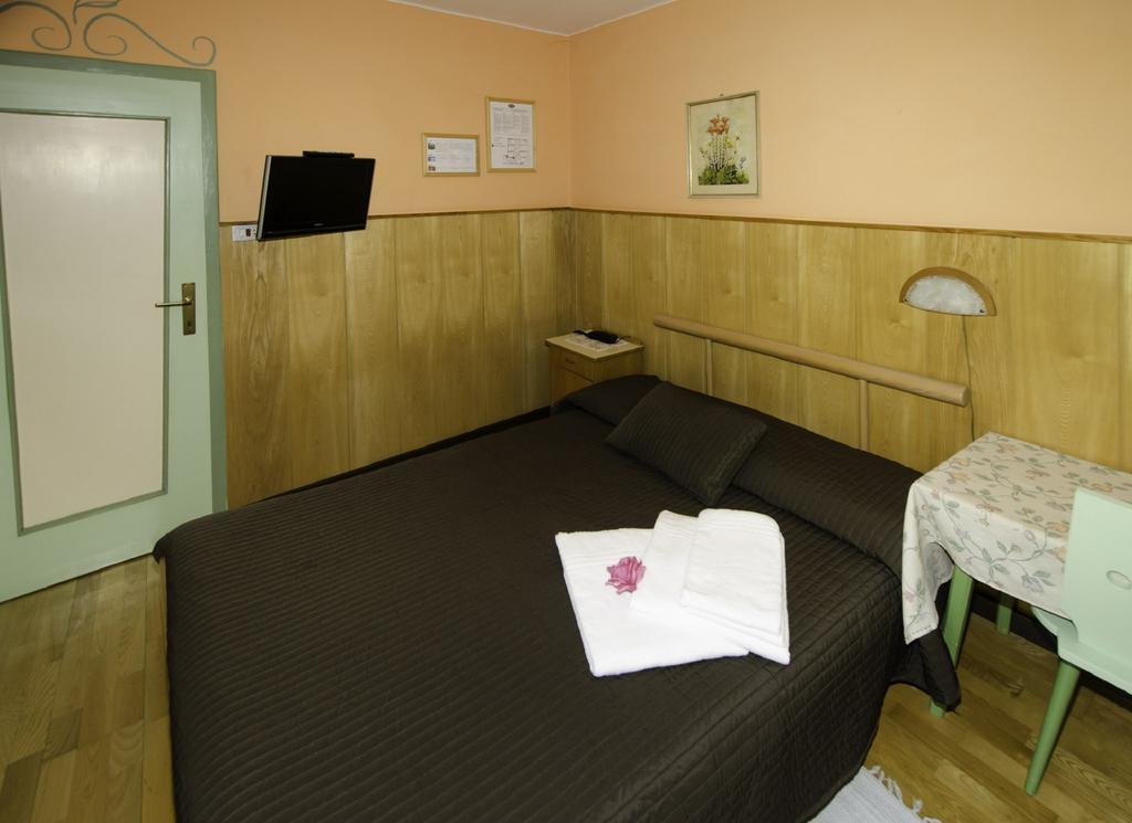 Hotel Kuhn Terlano Esterno foto