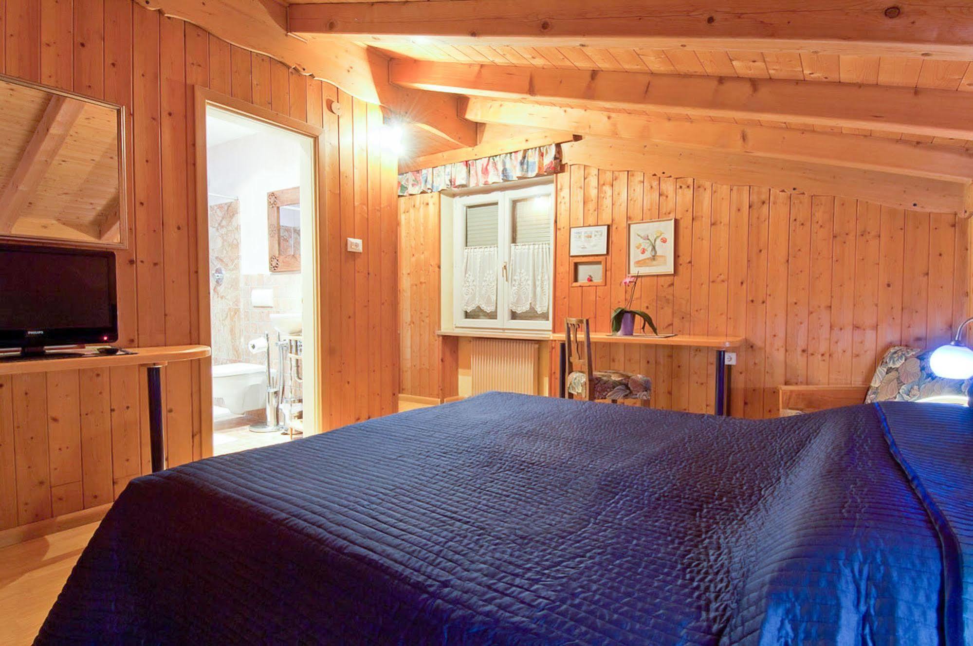 Hotel Kuhn Terlano Esterno foto